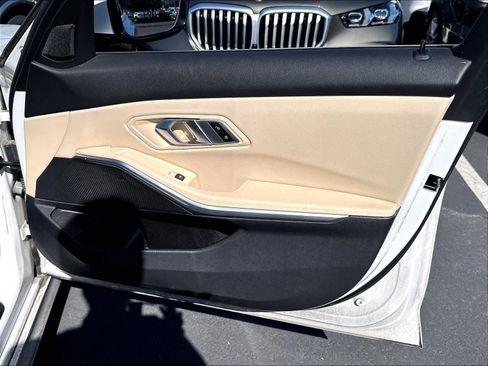 Used 2022 BMW 330i Sedan w/ Premium Package 2 RWD image 29