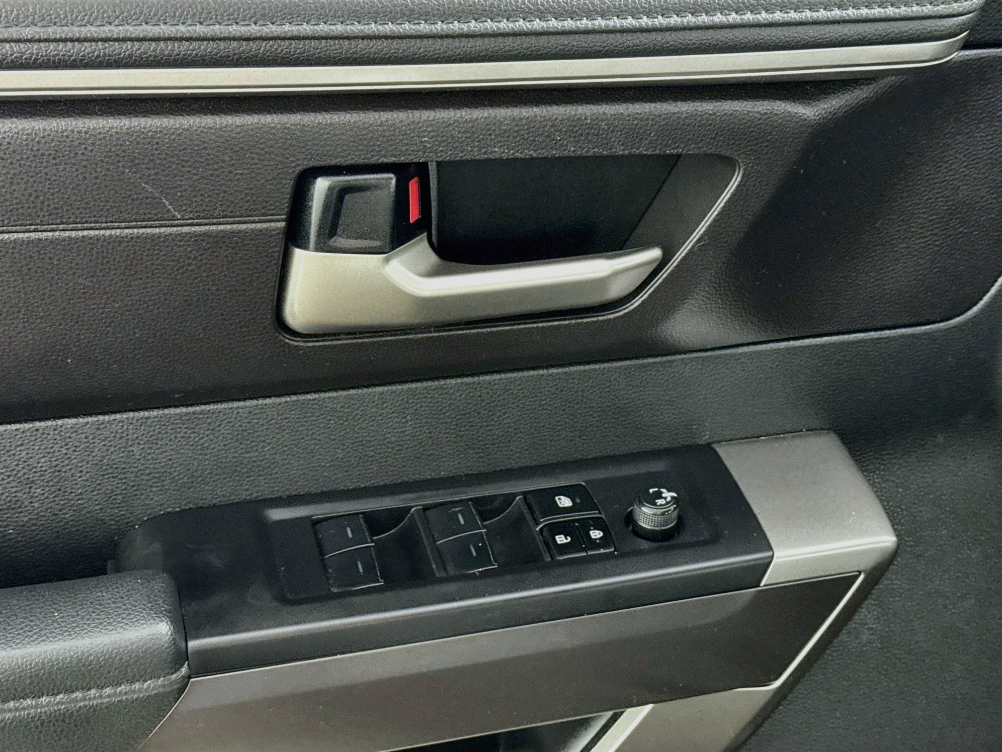 Used 2023 Toyota Tundra SR5 w/ SR5 Convenience Package AWD/4WD image 18