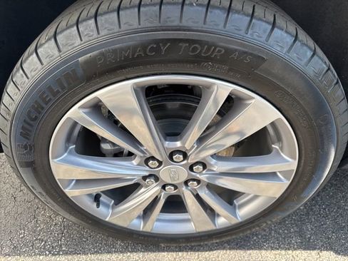 Used 2023 Cadillac XT5 Premium Luxury image 6