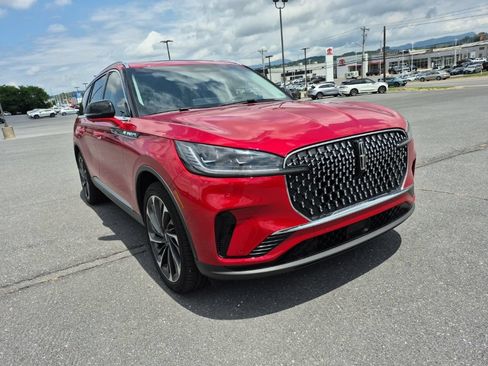 Certified 2025 Lincoln Aviator Reserve w/ Equipment Group 201A AWD/4WD image 7