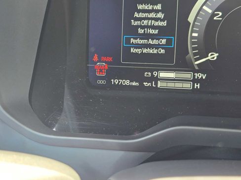 Used 2025 Toyota Sequoia Platinum AWD/4WD image 28
