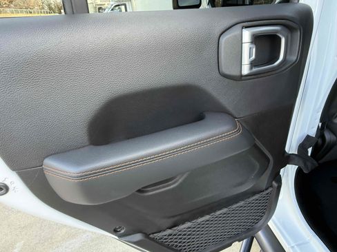 Used 2022 Jeep Gladiator Mojave w/ LED Lighting Group image 52