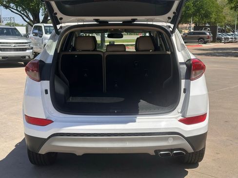 Used 2017 Hyundai Tucson Sport image 13