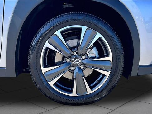 Used 2025 Lexus UX 300h FWD w/ Accessory Package (Z2) image 10