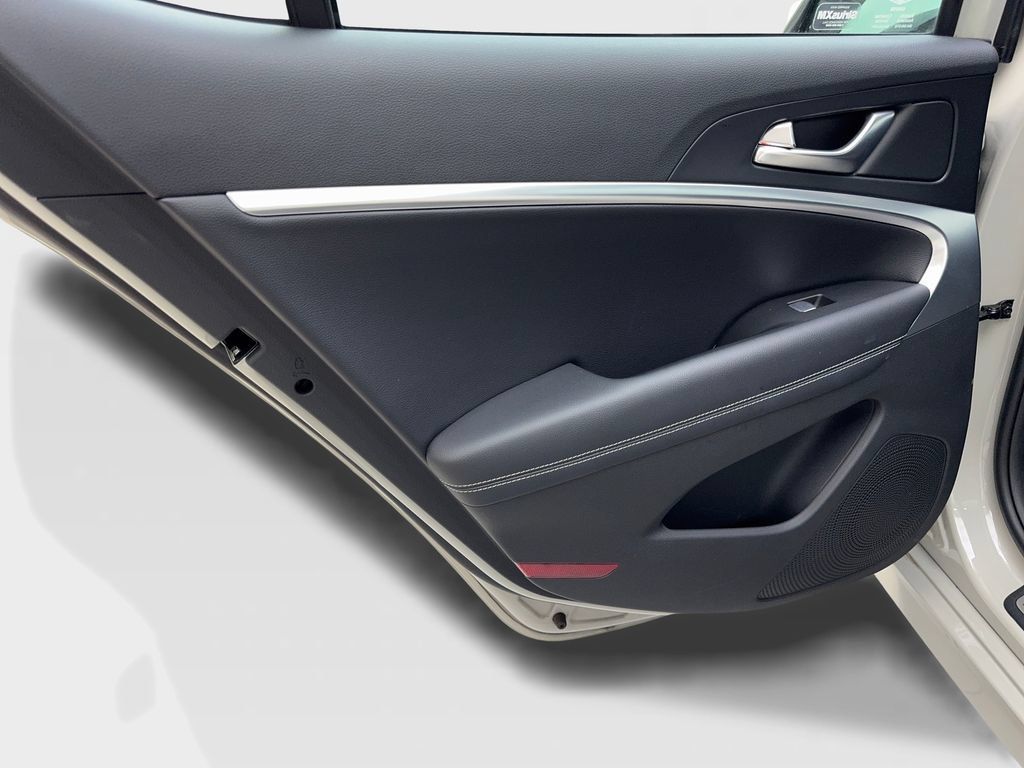 Used 2026 Genesis G70 2.5T RWD image 33