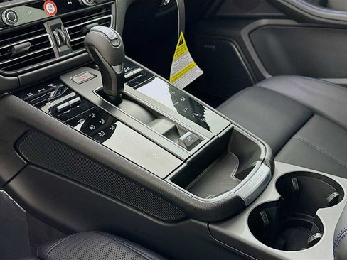 New 2026 Porsche Macan S image 19