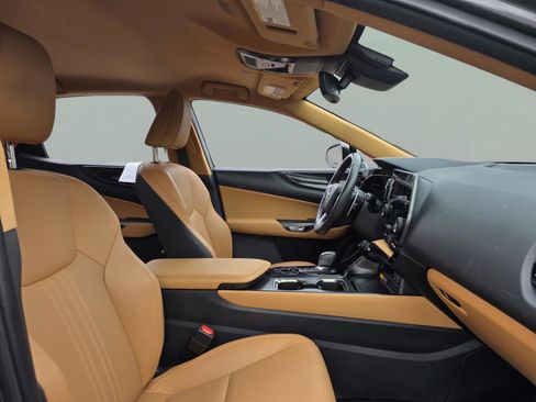 Certified 2025 Lexus NX 250 FWD image 20
