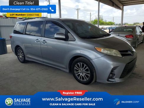 Used 2018 Toyota Sienna XLE FWD image 5
