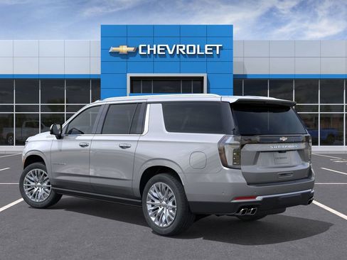 New 2026 Chevrolet Suburban High Country image 3