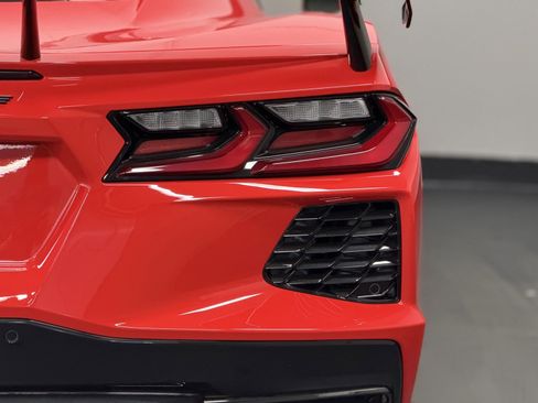 Used 2025 Chevrolet Corvette Stingray Coupe w/ 1LT image 14