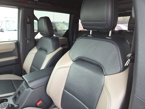 Used 2021 Ford Bronco Wildtrak AWD/4WD image 38