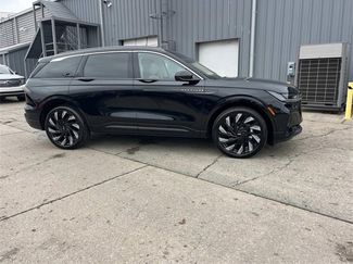 Used 2024 Lincoln Nautilus Black Label w/ Jet Appearance Package (87T) video 2