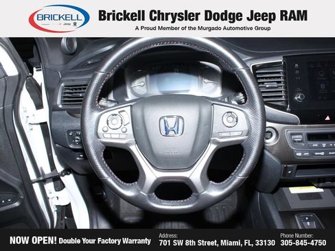 Used 2024 Nissan Pathfinder SV FWD image 12