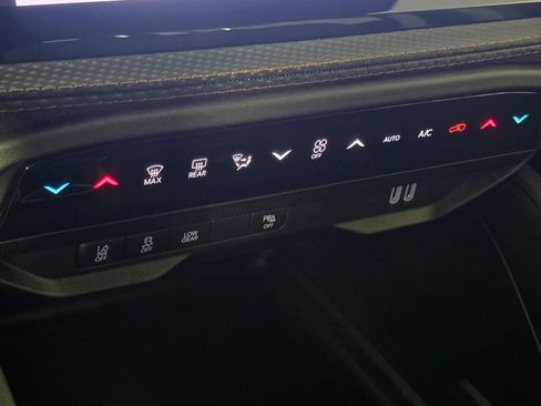 New 2026 Jeep Cherokee Limited AWD/4WD image 26
