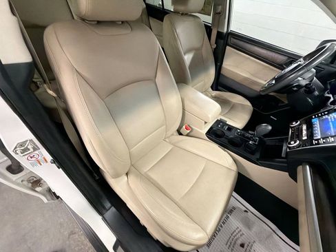 Used 2018 Subaru Outback 2.5i Limited image 28