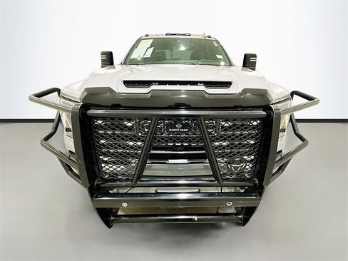 Used 2024 GMC Sierra 2500 AT4 w/ AT4 Premium Plus Package image 2