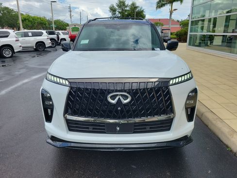 New 2026 INFINITI QX80 4WD image 2
