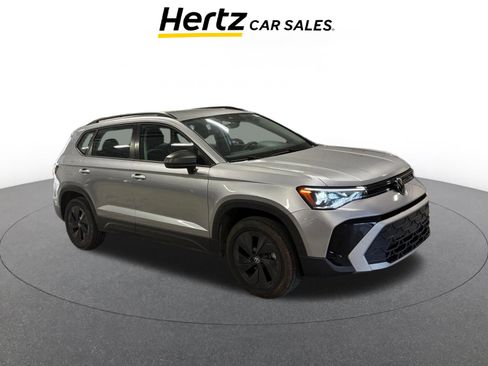 Used 2025 Volkswagen Taos S FWD image 1