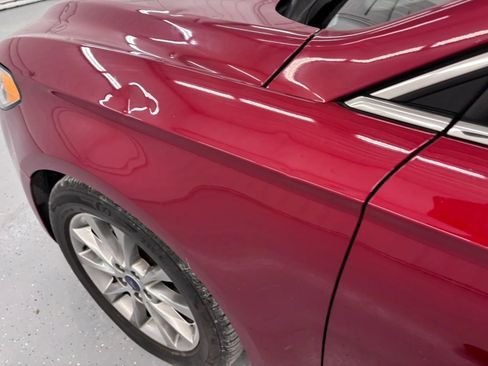 Used 2017 Ford Fusion SE w/ Fusion SE Technology Package FWD image 19