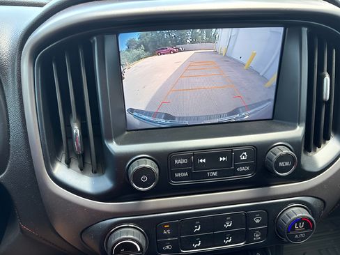 Used 2016 GMC Canyon SLE w/ All Terrain Adventure Package AWD/4WD image 25