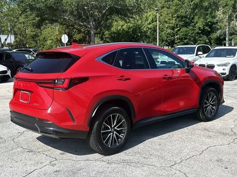 Used 2024 Lexus NX 250 FWD image 3