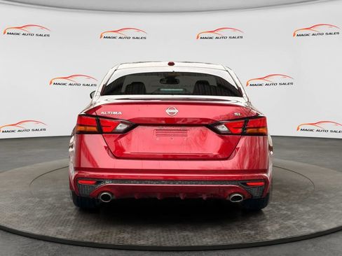 Used 2020 Nissan Altima 2.5 SL FWD image 8