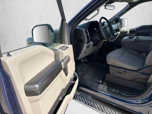 Used 2019 Ford F150 XLT w/ Equipment Group 302A Luxury AWD/4WD image 10