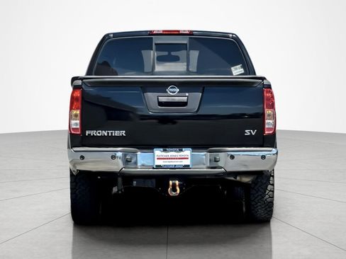 Used 2016 Nissan Frontier SV w/ SV Value Truck Package RWD image 4