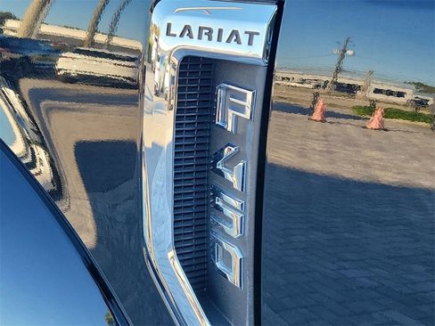 Used 2017 Ford F450 Lariat w/ Lariat Ultimate Package image 10