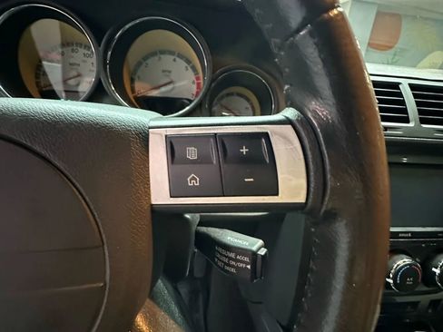 Used 2010 Dodge Challenger R/T image 15