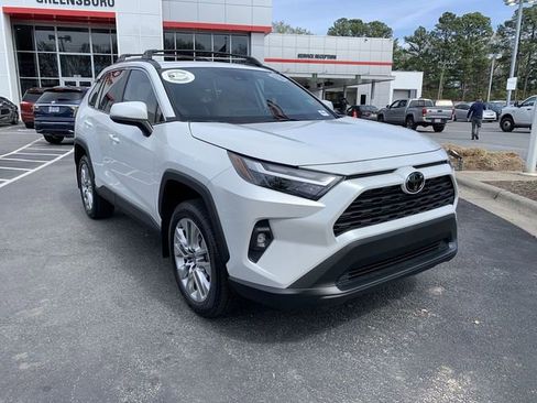 Used 2025 Toyota RAV4 XLE Premium image 2