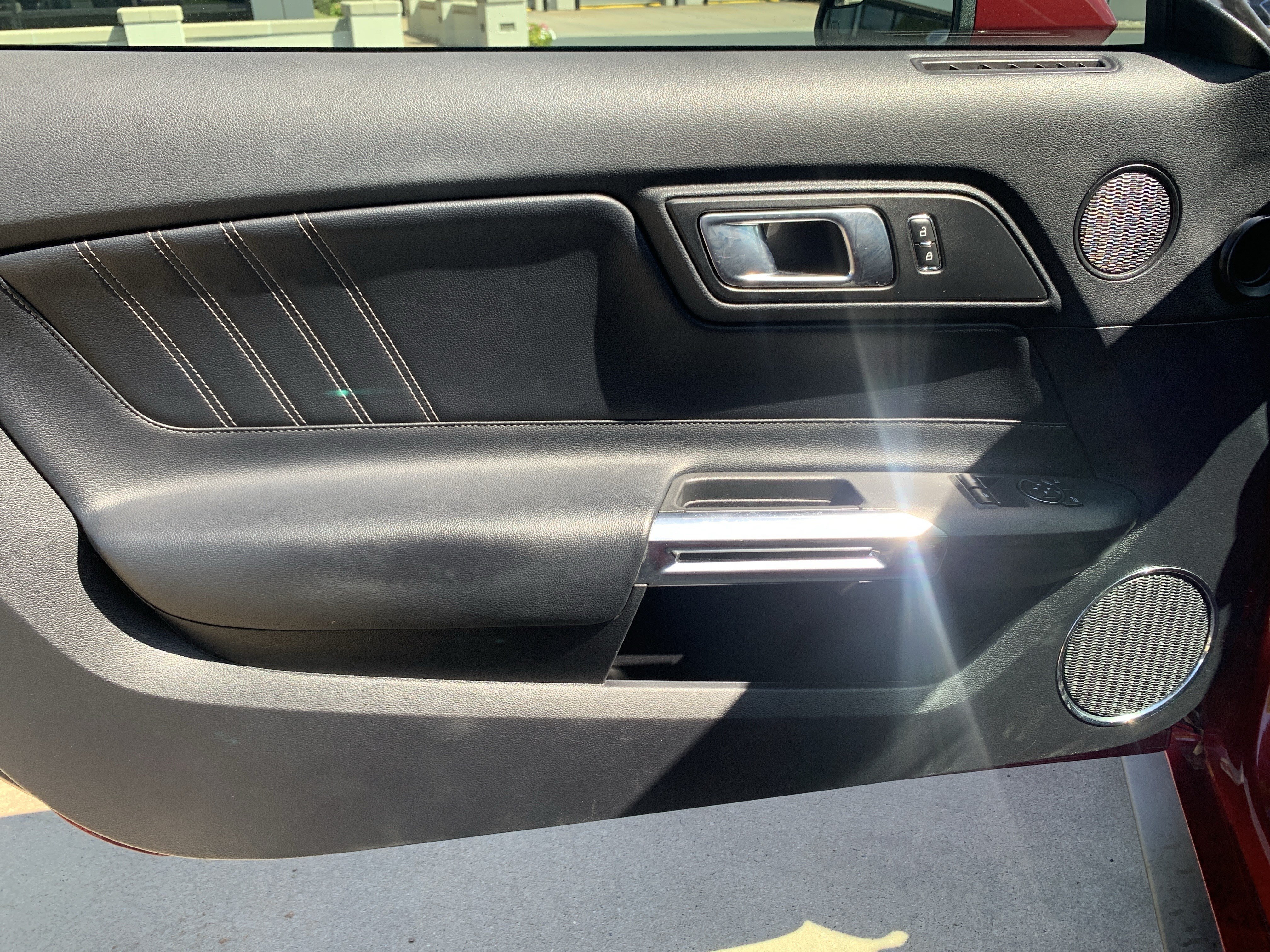 Used 2019 Ford Mustang Premium w/ Ecoboost Performance Package RWD image 14