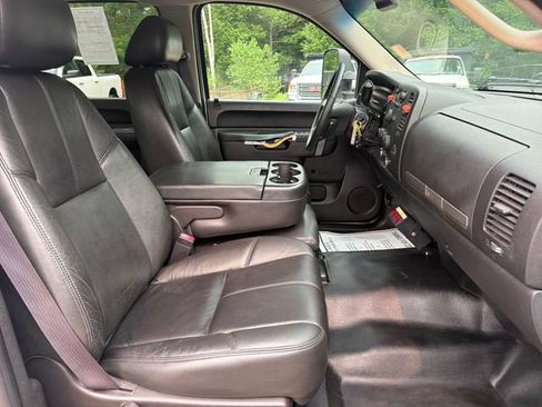 Used 2013 Chevrolet Silverado 3500 LT w/ Interior Plus Package AWD/4WD image 22
