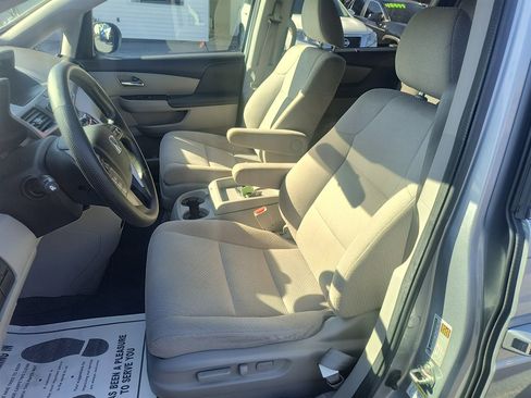 Used 2016 Honda Odyssey SE image 15