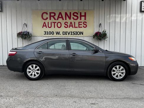 Used 2007 Toyota Camry XLE image 7
