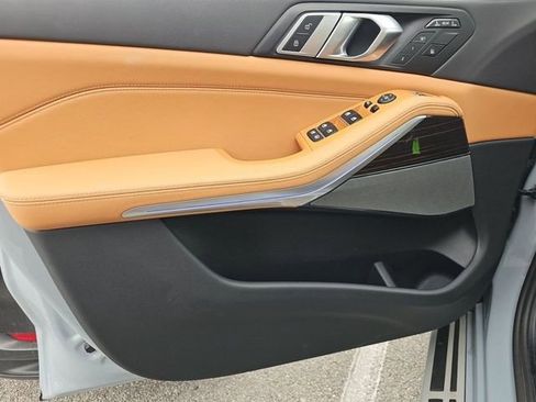 Used 2026 BMW X7 xDrive40i image 13