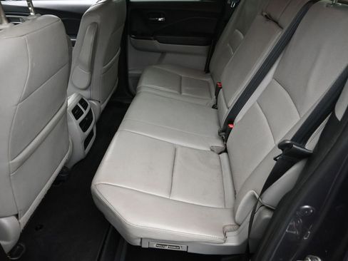 Used 2017 Honda Ridgeline RTL-E image 10