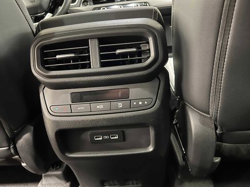 New 2025 Honda Pilot EX-L image 30