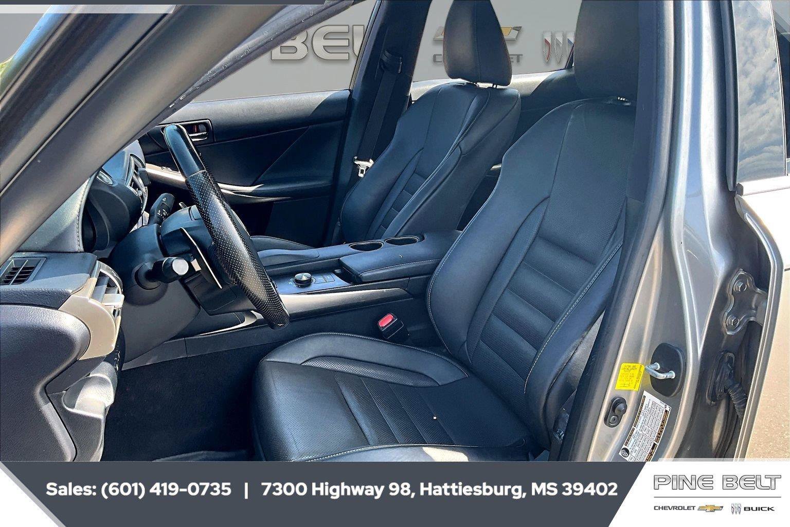 Used 2016 Lexus IS 200t RWD image 18