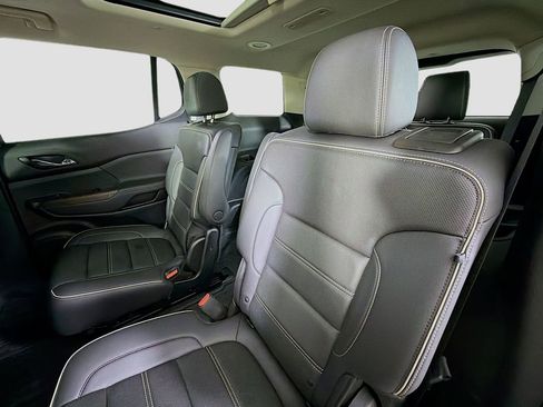 Used 2023 GMC Acadia Denali w/ Denali Ultimate Package image 26