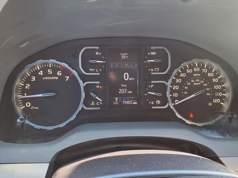 Certified 2018 Toyota Tundra SR5 image 13