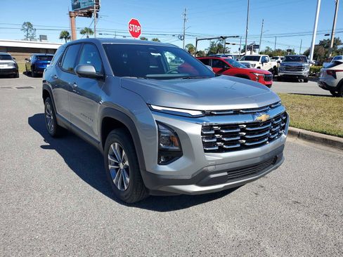 New 2026 Chevrolet Equinox LT w/ Safety and Technology Package image 8