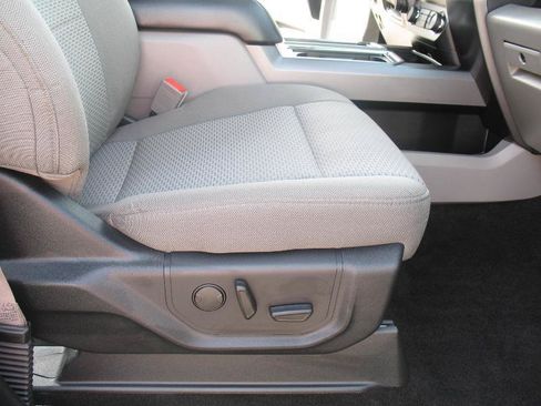 Used 2019 Ford F150 XLT w/ Equipment Group 302A Luxury AWD/4WD image 26