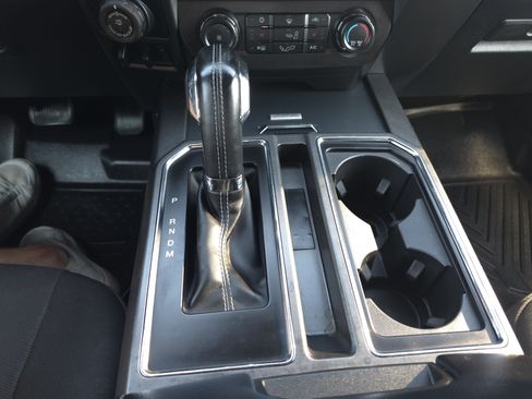 Used 2018 Ford F150 XLT w/ Equipment Group 302A Luxury RWD image 14