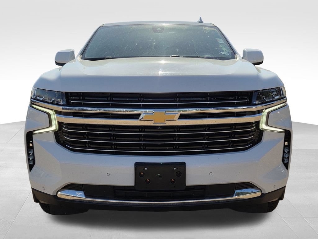 Used 2022 Chevrolet Tahoe LT w/ Luxury Package AWD/4WD image 3