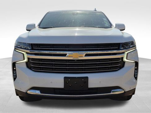 Used 2022 Chevrolet Tahoe LT w/ Luxury Package AWD/4WD image 3