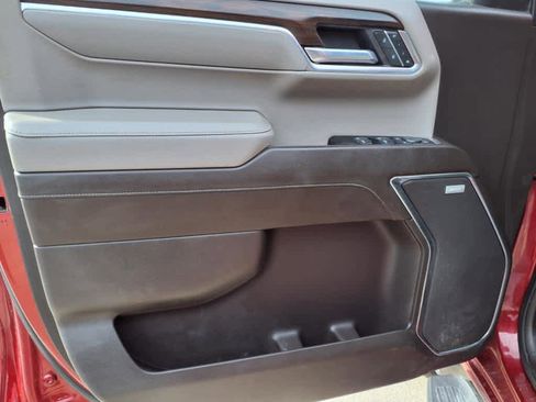 Used 2022 GMC Sierra 1500 SLT image 9