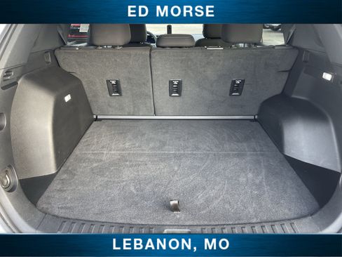 Used 2025 Chevrolet Equinox LT w/ Convenience Package II AWD/4WD image 24