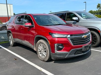 Used 2023 Chevrolet Traverse LT
