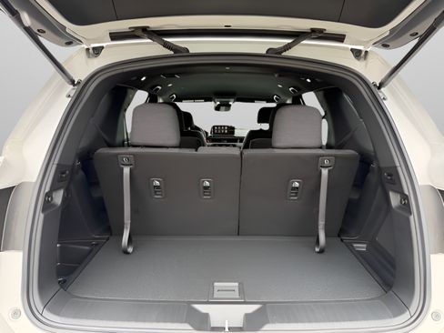 Used 2026 Honda Pilot Sport image 28